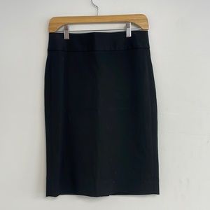 Women’s Banana Republic black pencil skirt